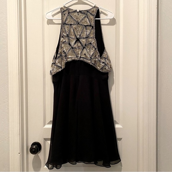 ASOS Mini Dress Embellished with Geometric Bodice Overlay Chiffon Skater Skirt - Picture 6 of 7